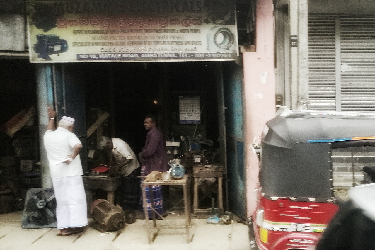 斯里兰卡——车览锡兰街头