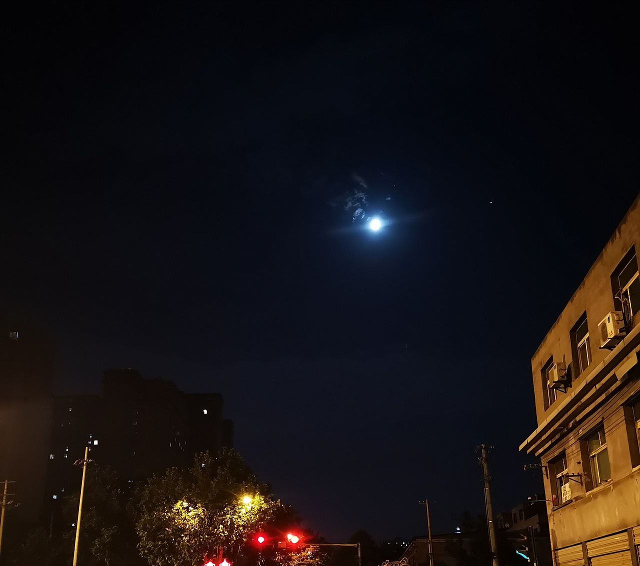 那年花好月正圆