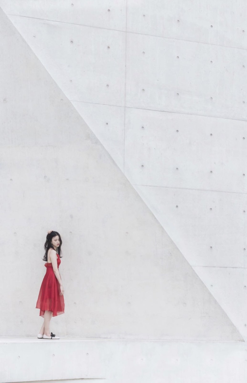 拍照如何构图拍人 018c395b345e9ba80120b959924ca9.jpg@800w_1l_2o_100sh.jpg