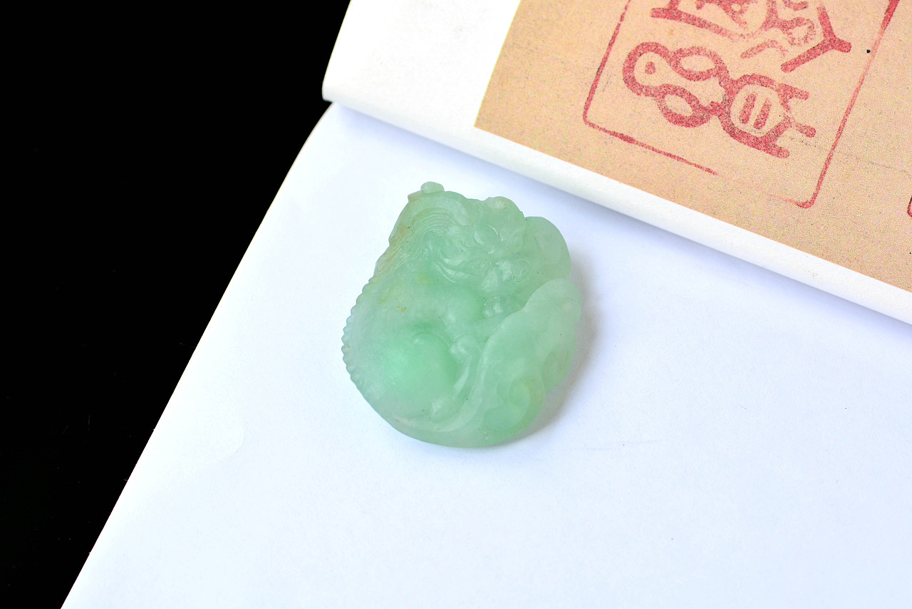 设计师作品|瑞兽翡翠吊坠