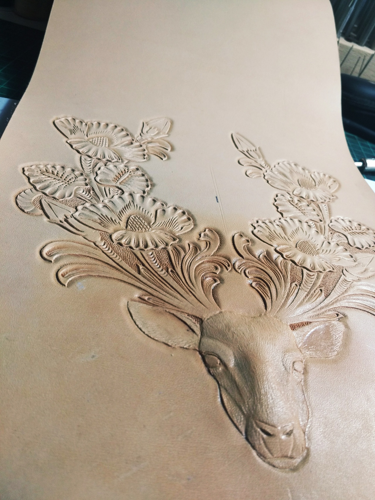 圣诞节,好多人要这个麋鹿嘞|手工艺|皮艺|阿浩皮雕 - 原创作品 - 站酷