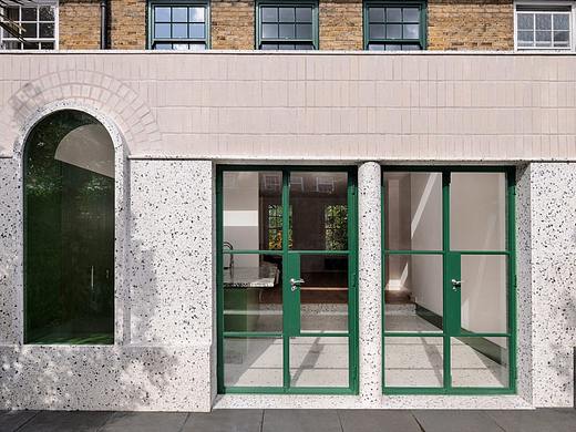 【案例分享】Gundry&Ducker用绿色和水磨石为白色兔子屋改头换面