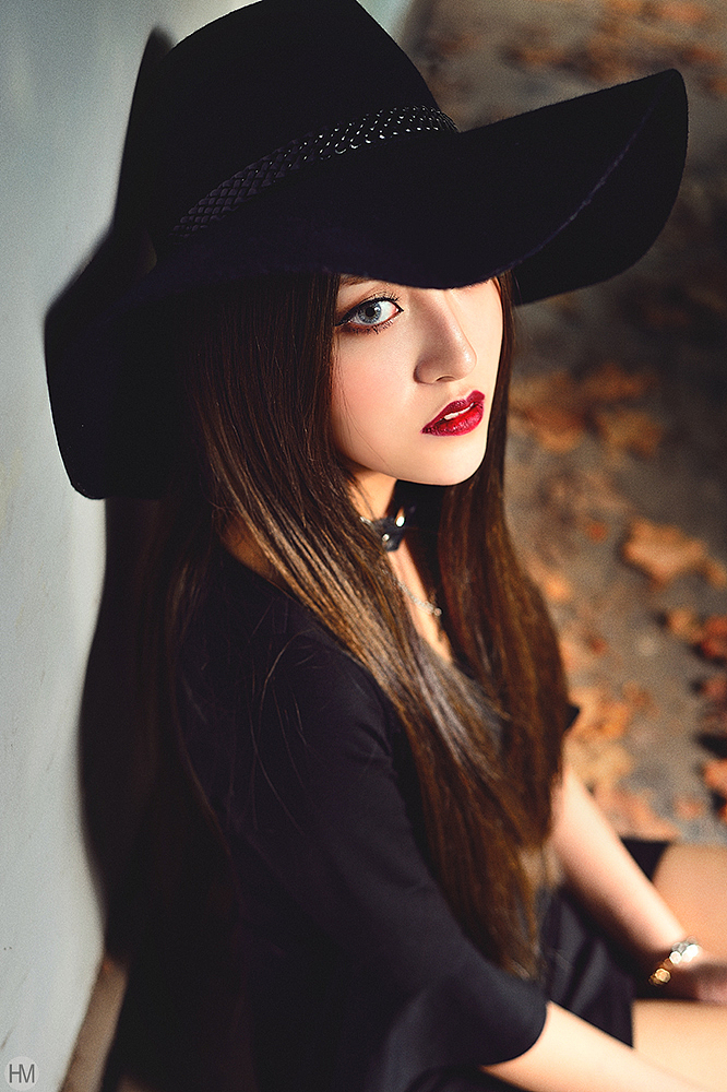 《你眼中的光,是清冷的火》