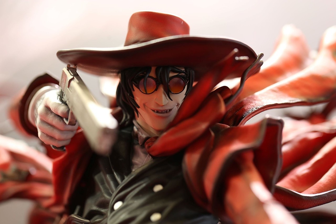 figurama 《hellsing》地狱之歌 alucard 阿卡多 雕像
