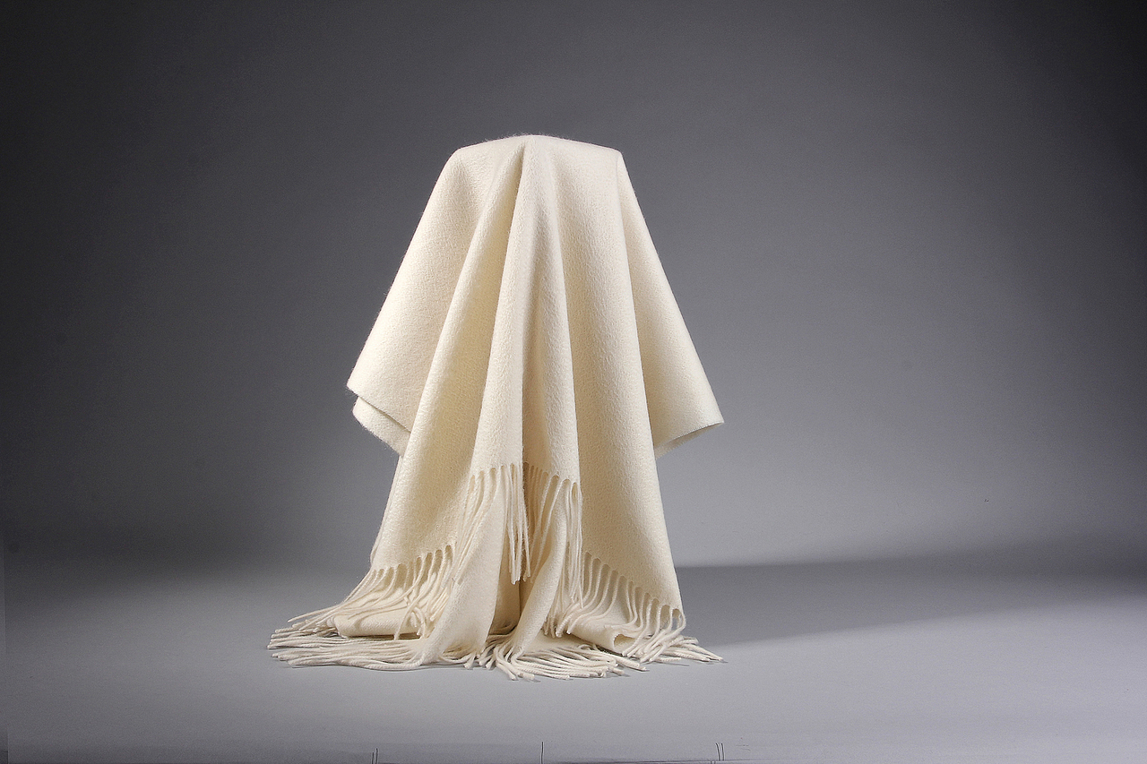 丝巾静物拍摄（图ZMjEzMDc0MzY=） - 产品摄影 - 站酷设计师Nash_jiang原创素材 - 站酷ZCOOL