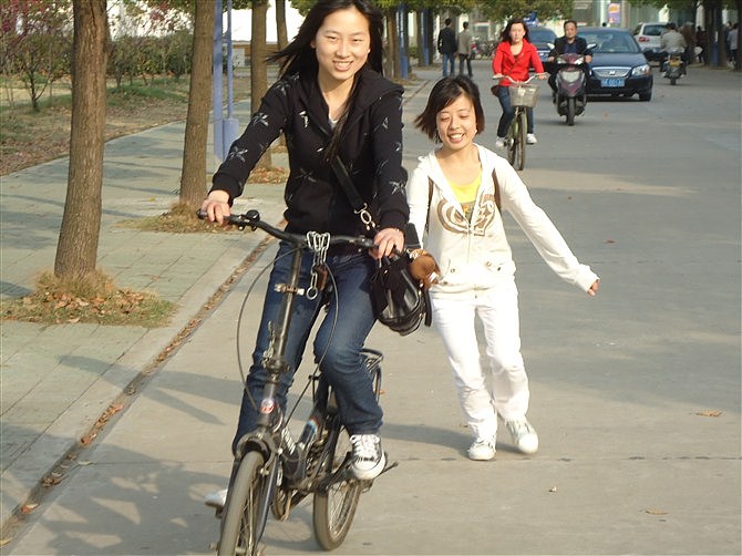 校园一角（图ZNDk2NzIxNTI=） - 环境/建筑摄影 - 站酷设计师下雨没伞走快点原创素材 - 站酷ZCOOL