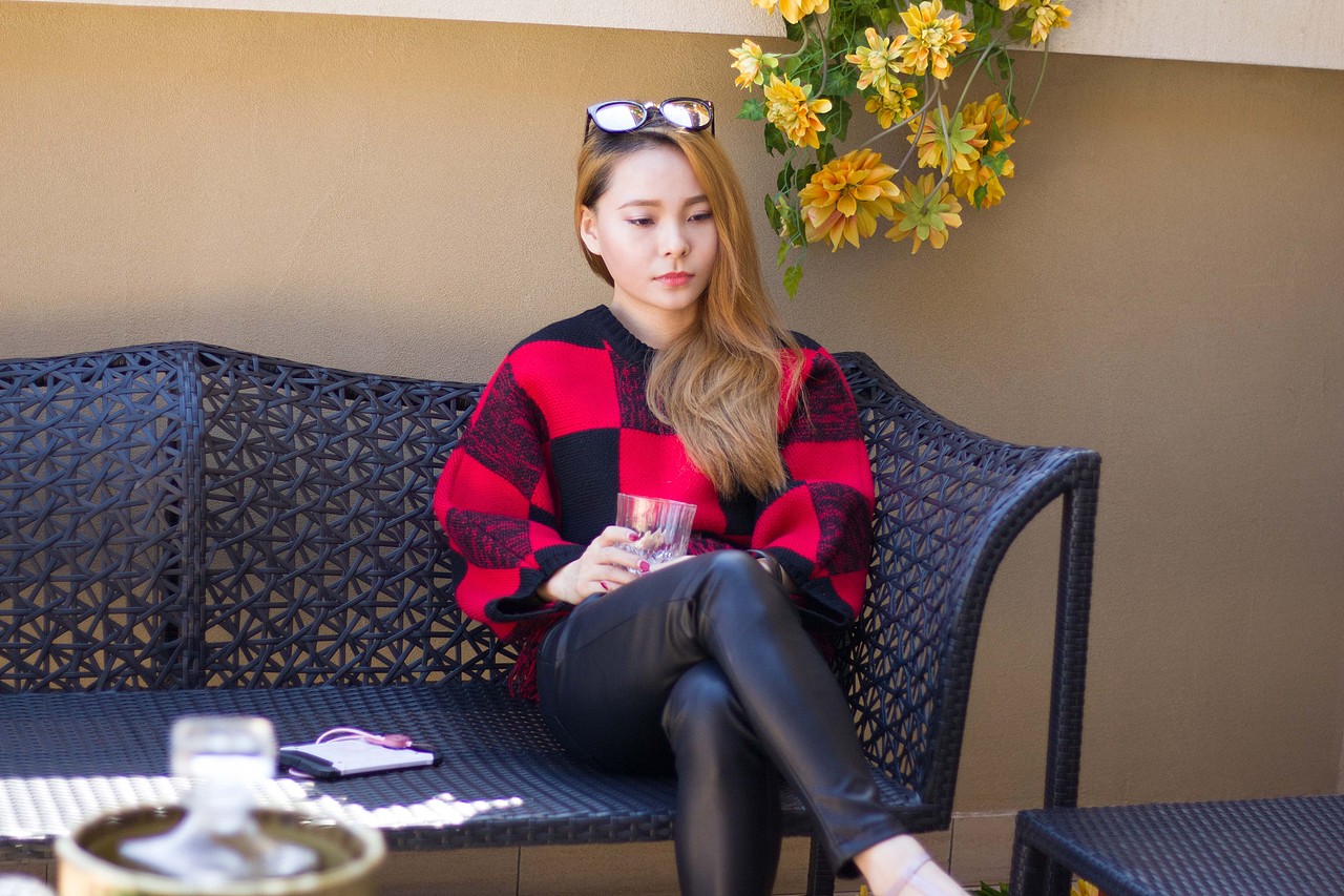 时尚人像拍摄（图ZNjkzNDk4ODA=） - 人像摄影 - 站酷设计师钟清媚原创素材 - 站酷ZCOOL