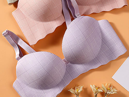 内衣场景摆拍（个人主页-ZNDA3MzM4MjQ=） - 产品摄影 - 站酷设计师三三的摄影原创素材 - 站酷ZCOOL