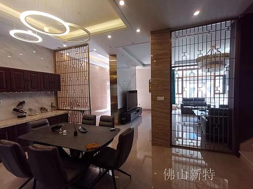 铝合金现代风格雕刻屏风