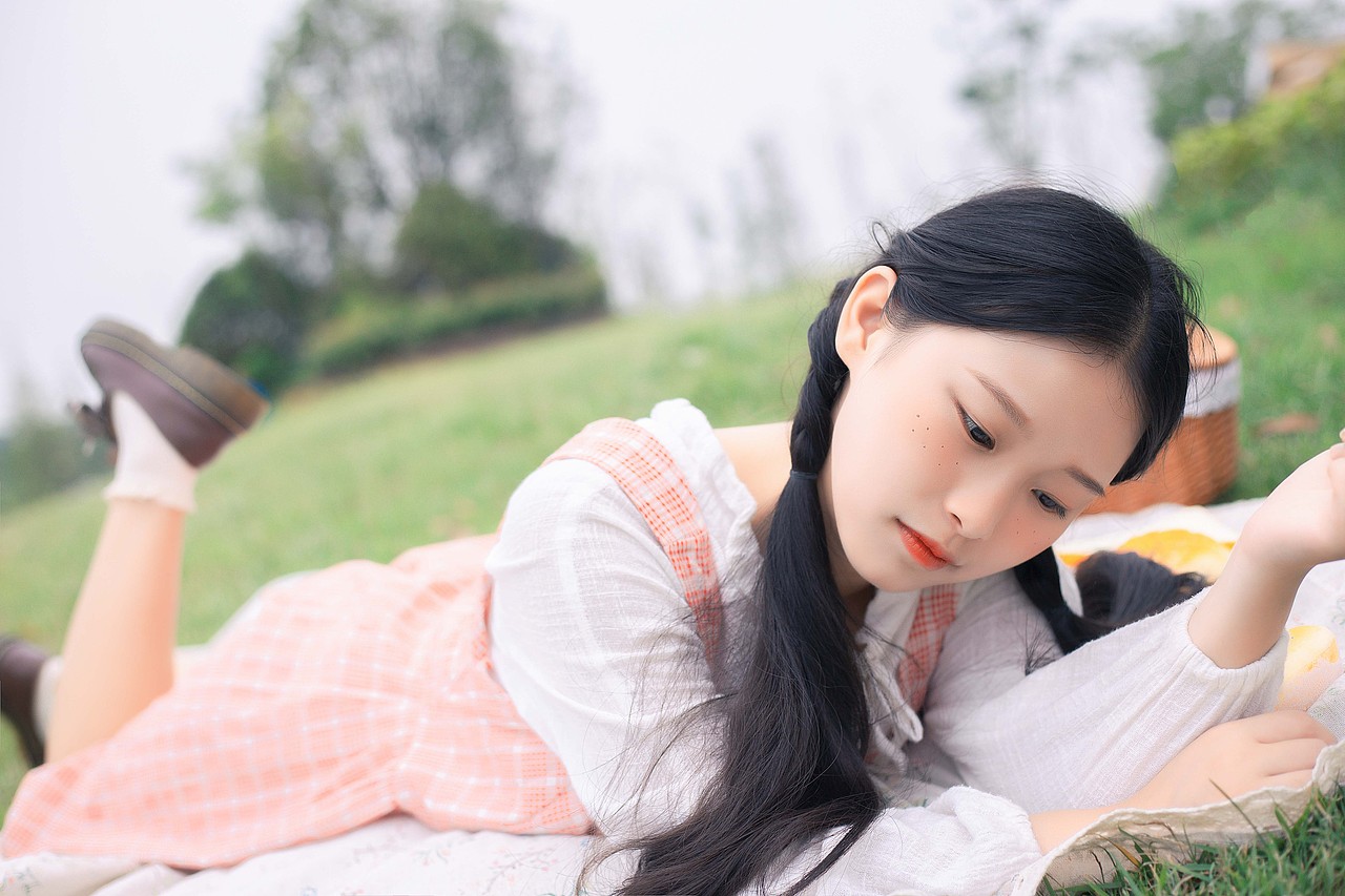 野餐（图ZMTcxMDEwNzg4） - 人像摄影 - 站酷设计师爱拍照的小丸子原创素材 - 站酷ZCOOL
