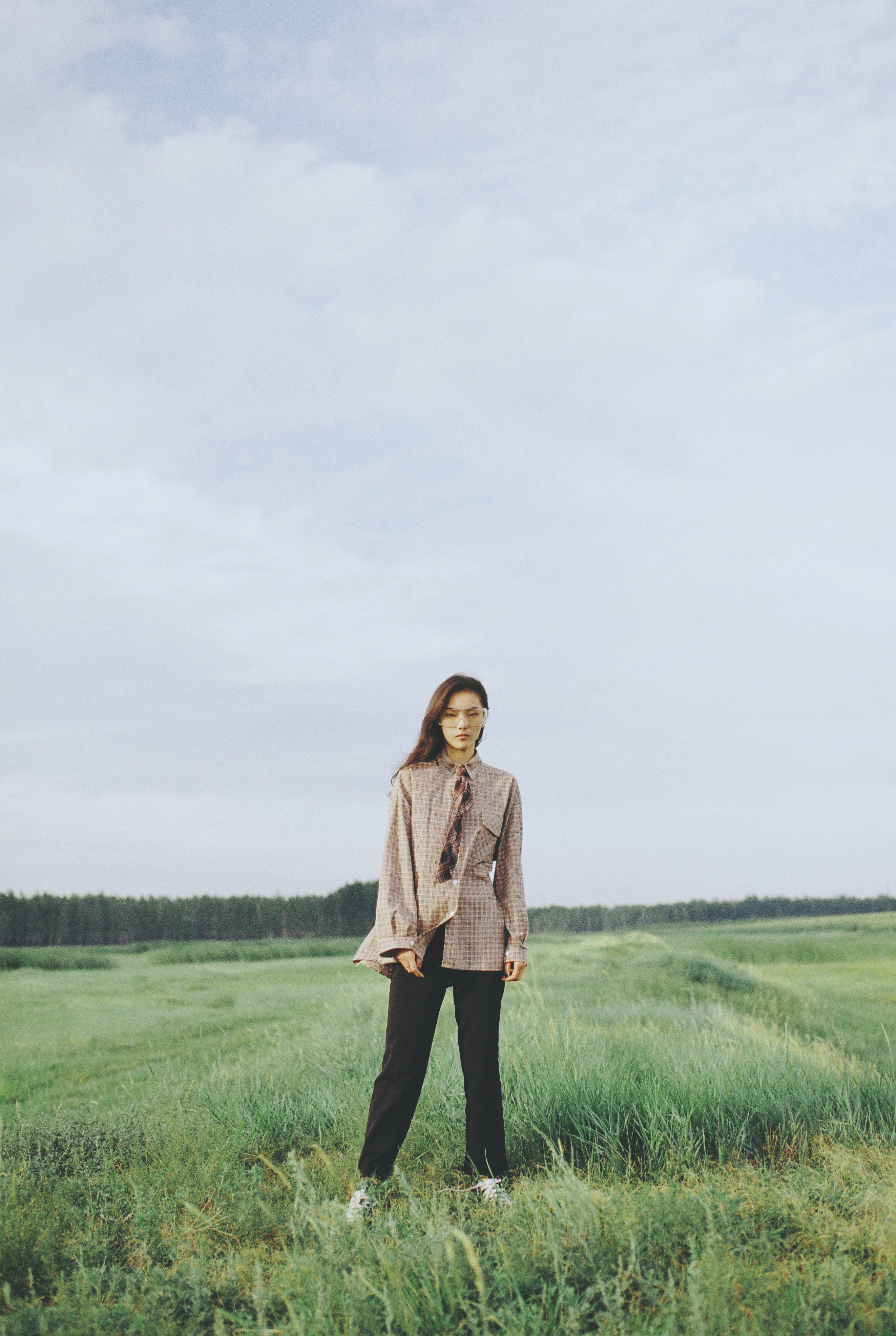 孤独,三分难言,七分蚀骨|摄影|人像摄影|苏忆 - 原创作品 - 站酷