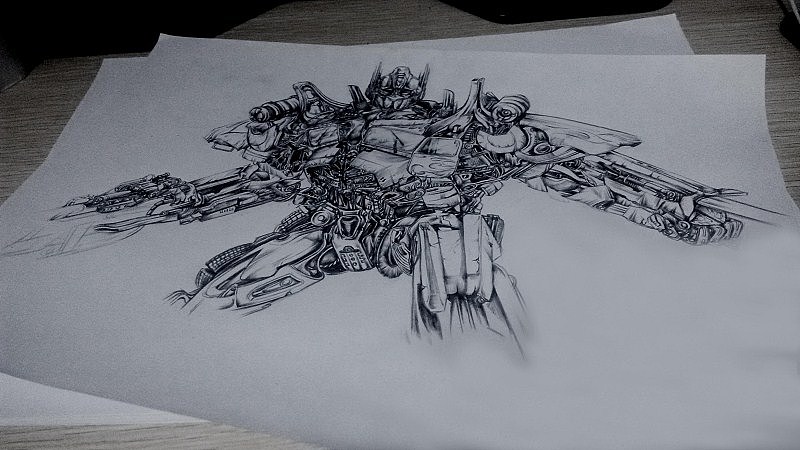 冒个泡 证明我还在 临个变形金刚