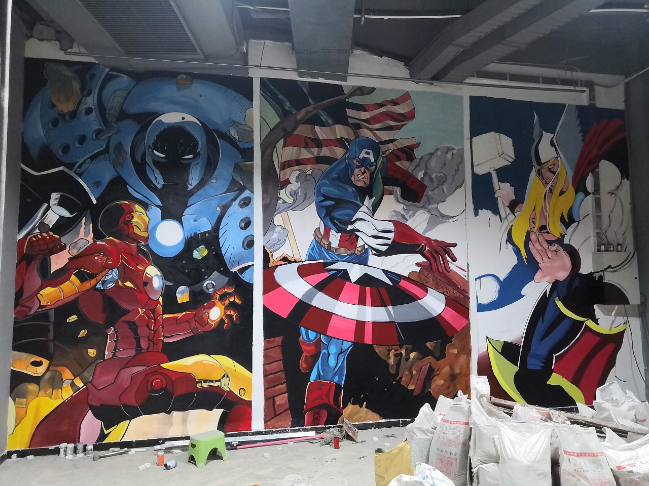 途虎养车墙绘"漫威三杰"