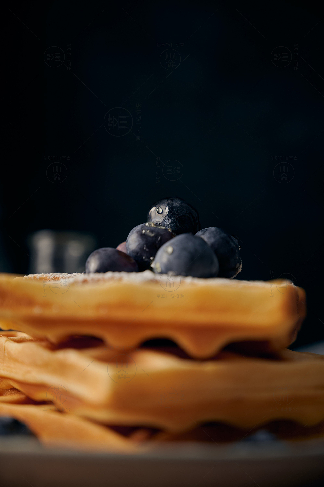 【美食摄影】蜂蜜蓝莓华夫饼（图ZMjA4MDI3Njg4） - 产品摄影 - 站酷设计师JyCando原创素材 - 站酷ZCOOL
