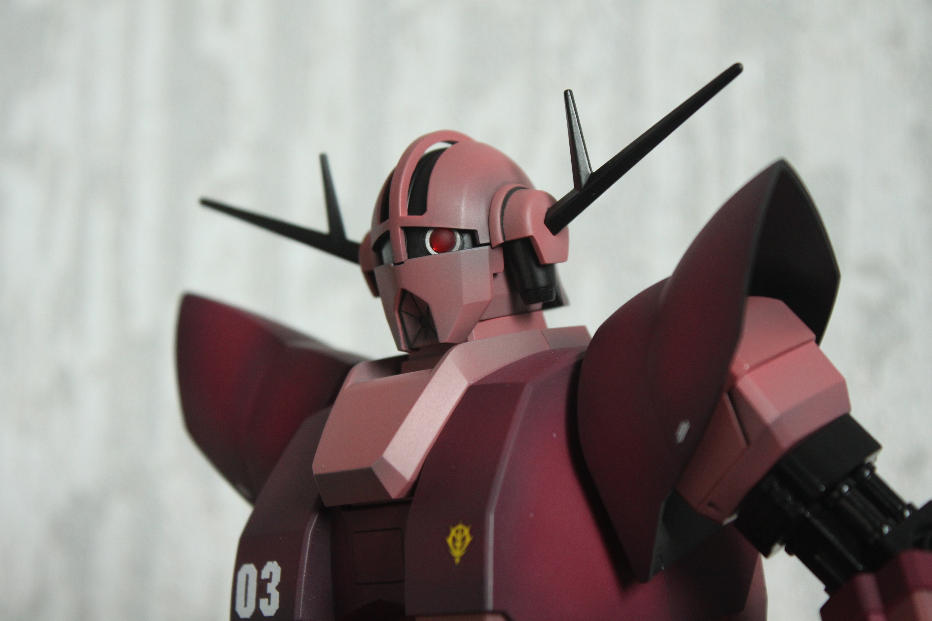 gunpla 夏亚配色吉恩号