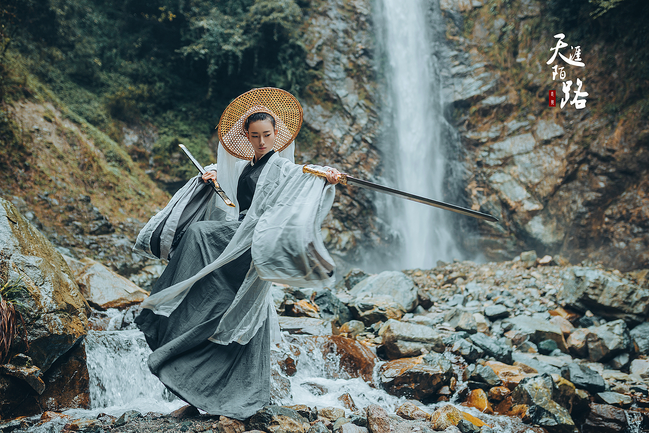 天涯陌路（图ZMTAwNDM5MDAw） - 人像摄影 - 站酷设计师弓长歌原创素材 - 站酷ZCOOL