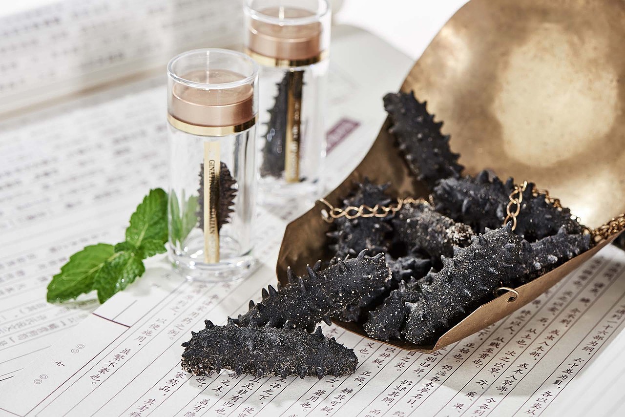 大连速发海参即食海参鲜蒸海参拍摄