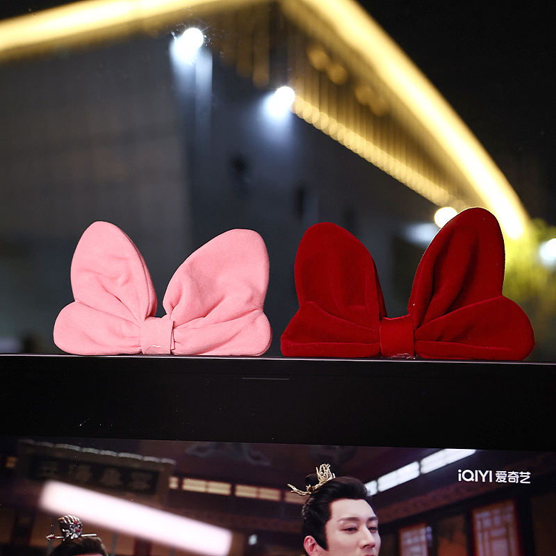 蝴蝶结汽车摆件（图ZMzU2NDU0MTE2） - 产品摄影 - 站酷设计师夏天有点冷丶原创素材 - 站酷ZCOOL