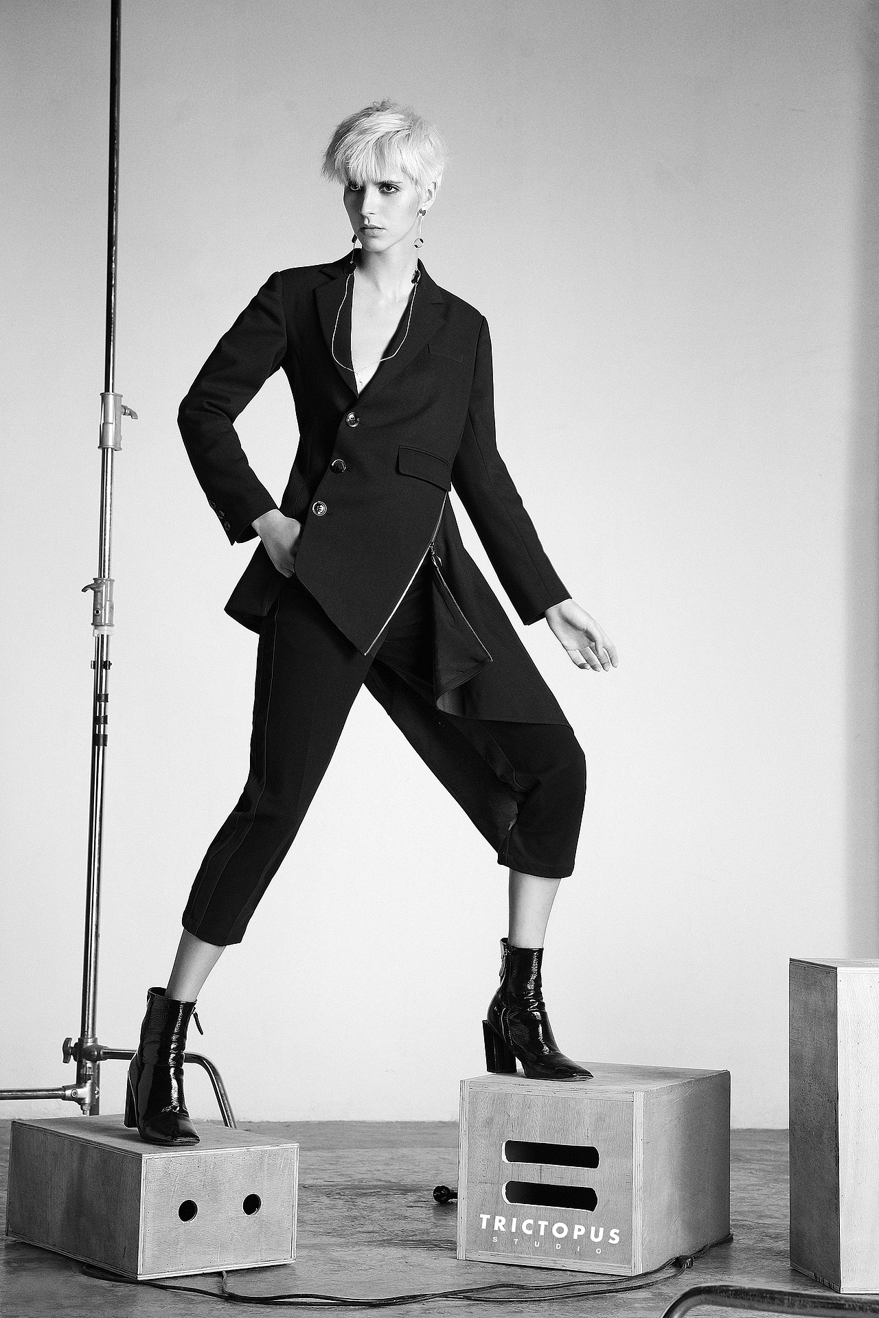 alloy 女装（图ZMjQ3MDA0OTQw） - 人像摄影 - 站酷设计师摄影张涛原创素材 - 站酷ZCOOL