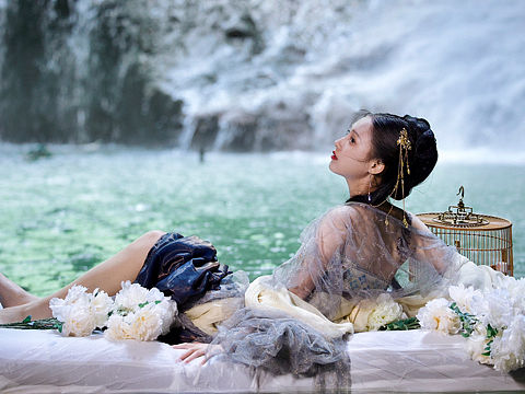 镜花水月