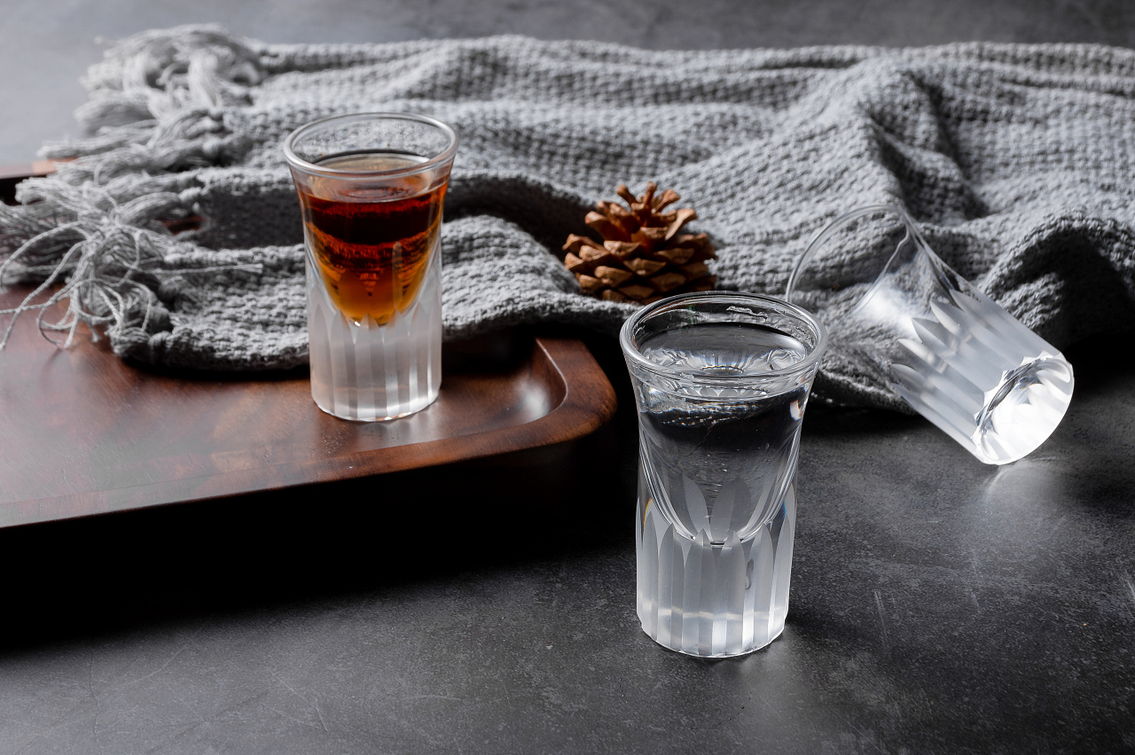 酒杯拍摄,子弹杯