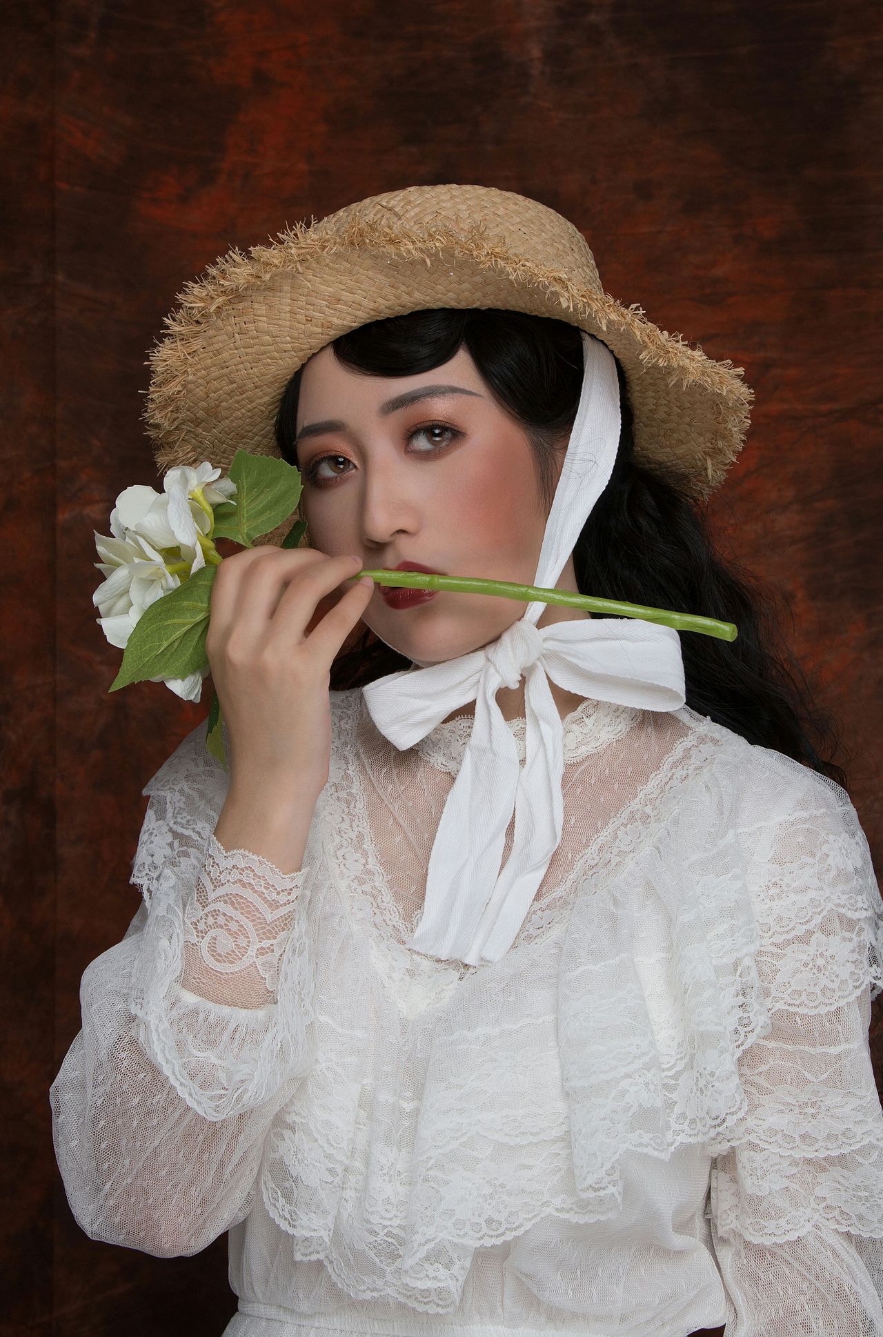 Cynthia and flower（图ZODM2NTcwOTI=） - 人像摄影 - 站酷设计师化妆师思思原创素材 - 站酷ZCOOL