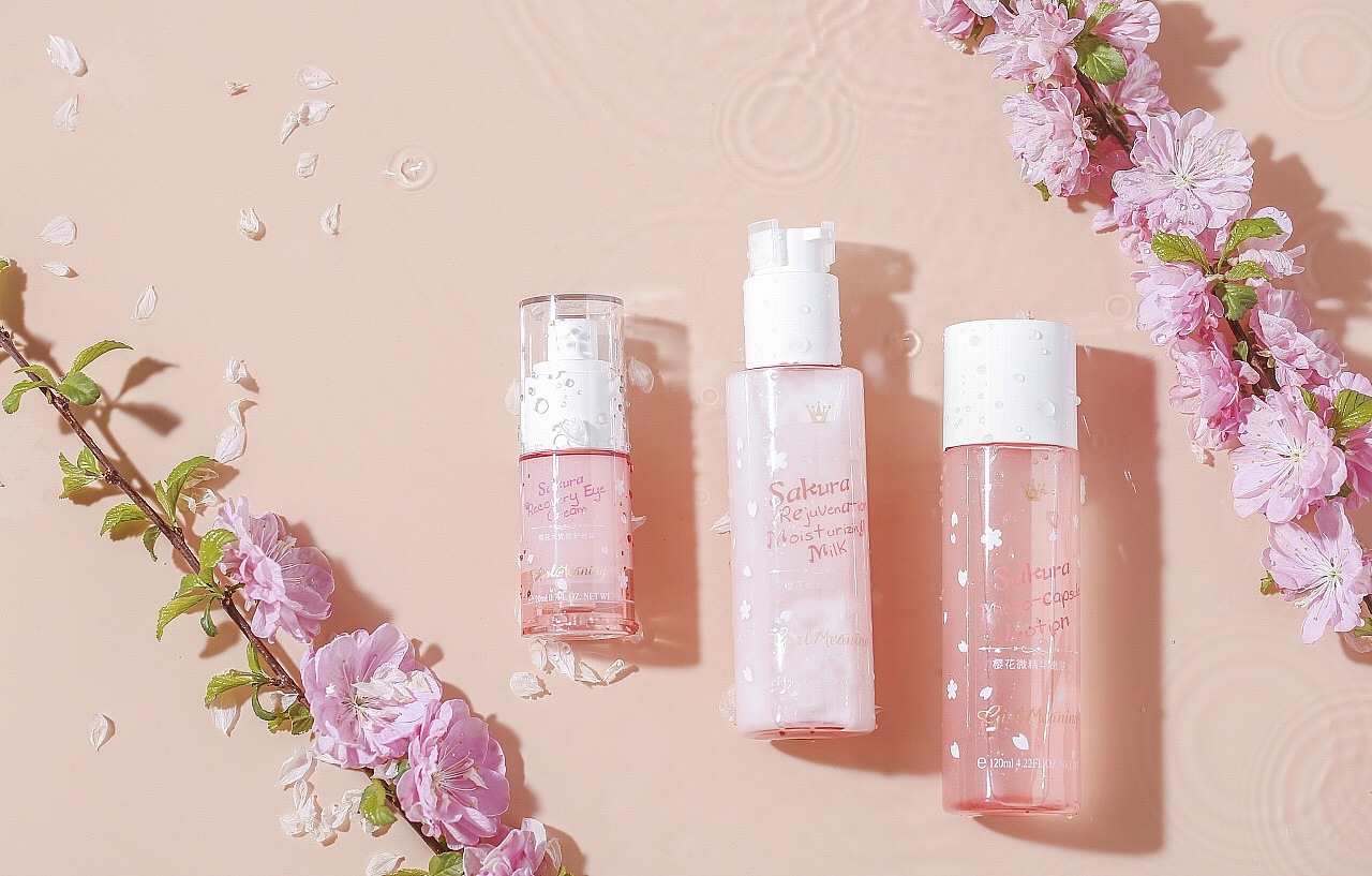 化妆品水乳套装拍摄（图ZMTU4MzE0ODg0） - 产品摄影 - 站酷设计师摄影师张志原创素材 - 站酷ZCOOL