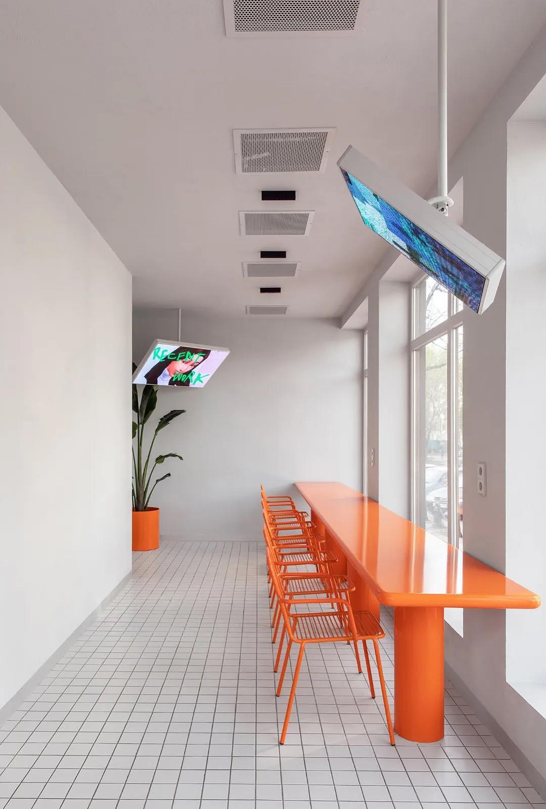 橙白相间的方形瓷砖,舒适的咖啡馆(玉苗设计)