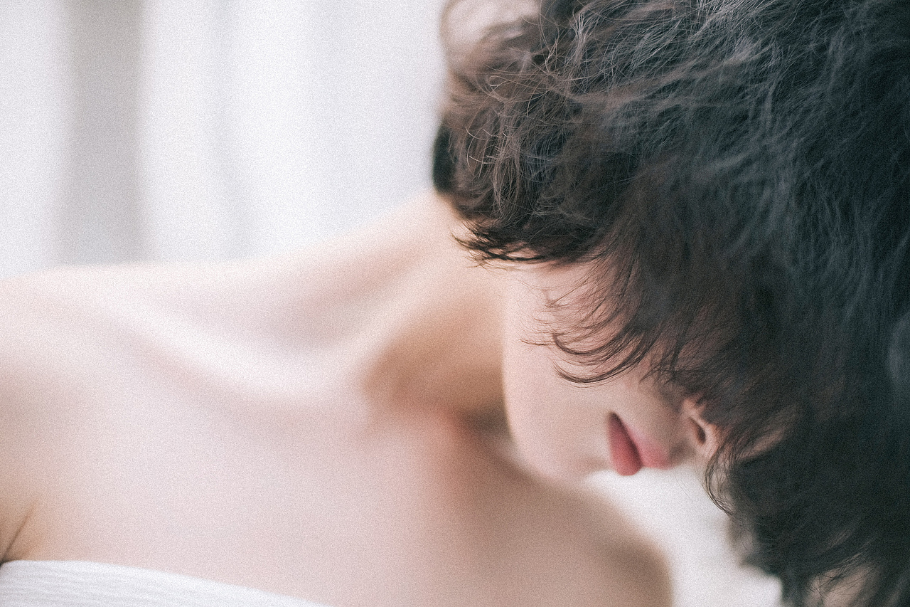 路过你的城市 | 小鹿写真（图ZOTAzNzcxODQ=） - 人像摄影 - 站酷设计师小鹿纯子Lilian原创素材 - 站酷ZCOOL