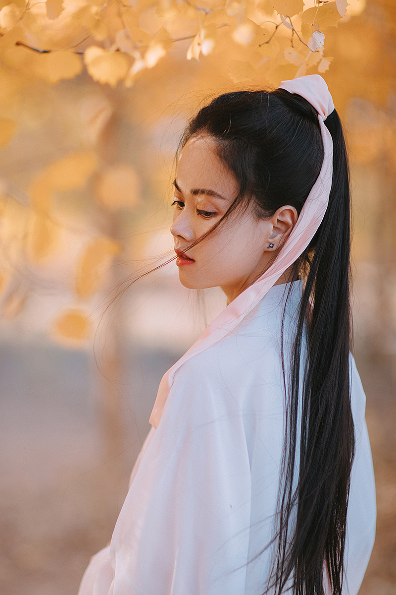 漠上行|摄影|人像|知竹zz - 原创作品 - 站酷 (zcool)