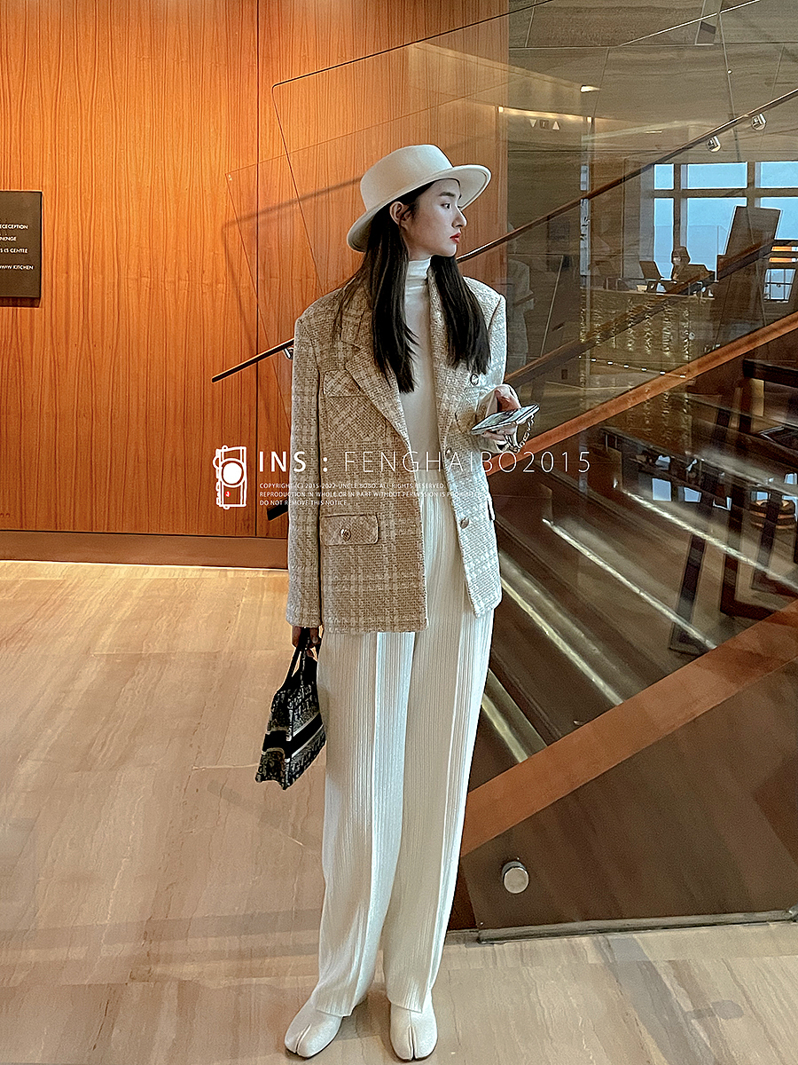 手机商业片（图ZMjkyMDk5NzI0） - 时尚/艺术摄影 - 站酷设计师BoboF原创素材 - 站酷ZCOOL