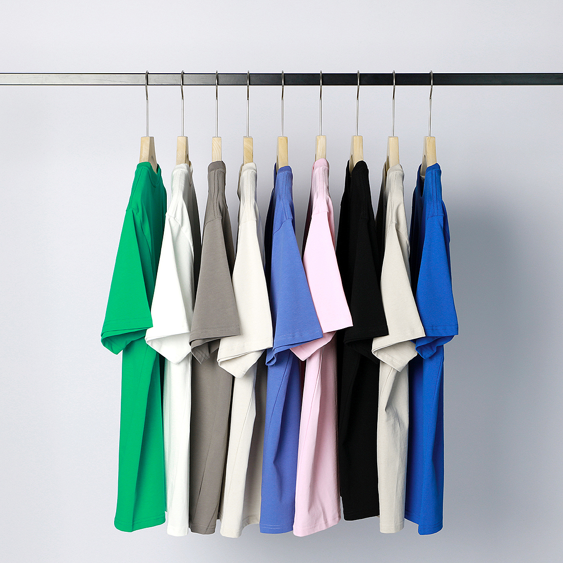 糖果色短袖T恤挂拍摆拍