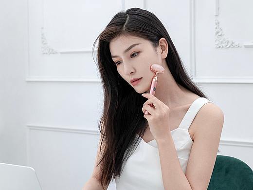 品牌案例丨Scilla Rose 2 水晶滚筒 面部按摩器升级版