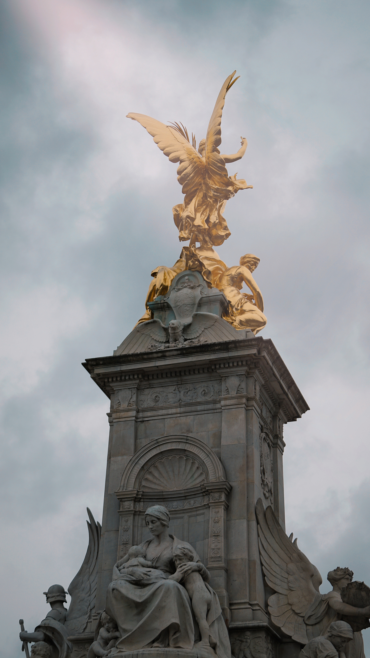 流浪街头——英国人文街景拍摄（图ZMTgxNzI3OTIw） - 人文/纪实摄影 - 站酷设计师鱼炒饭原创素材 - 站酷ZCOOL