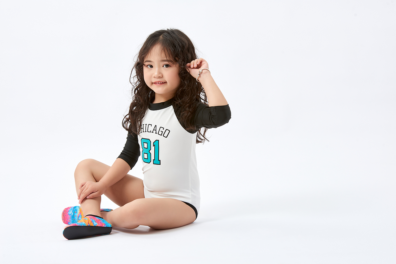 儿童泳装摄影作品