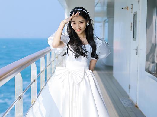 甲板上祝你生日快乐