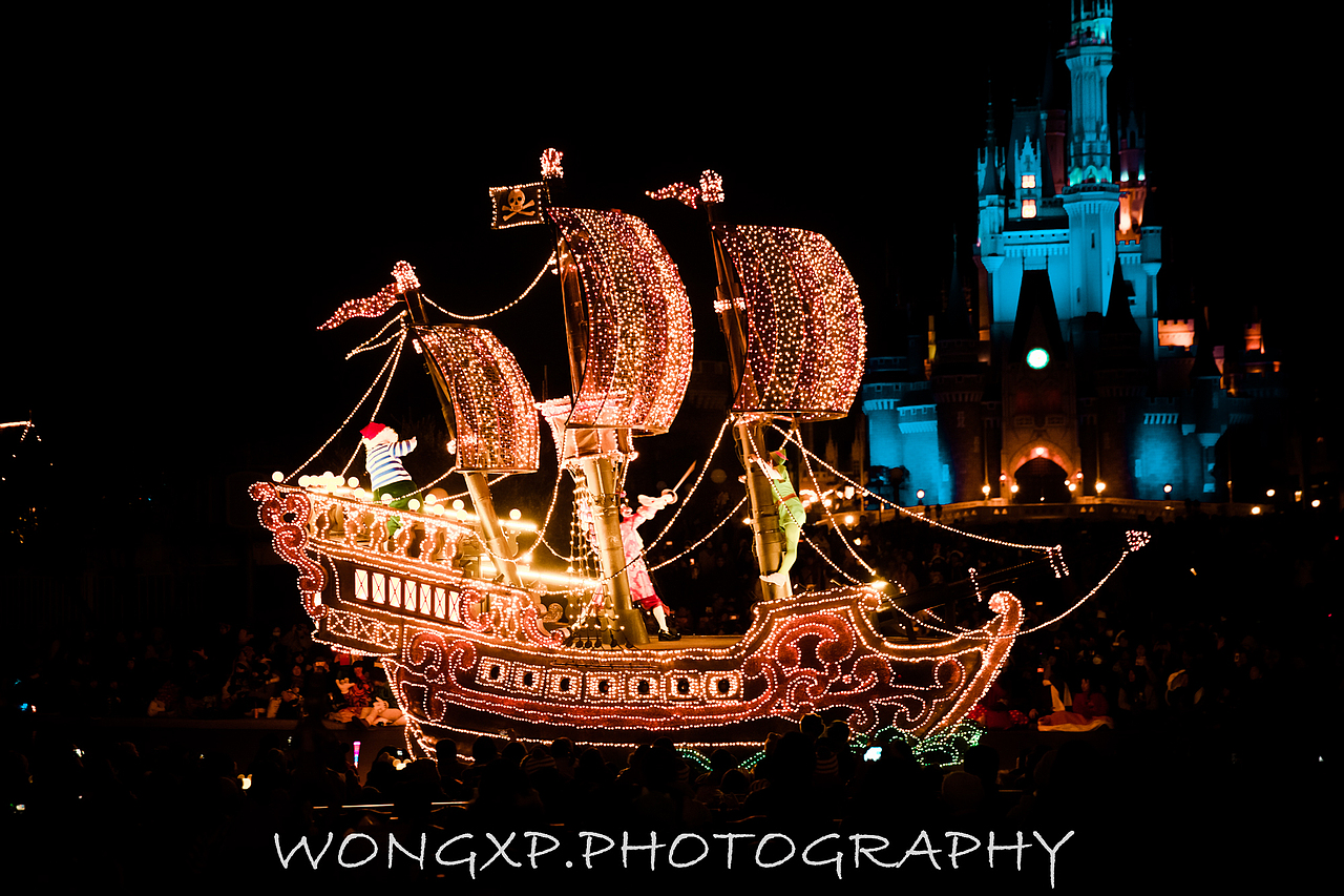 迪斯尼灯车游行