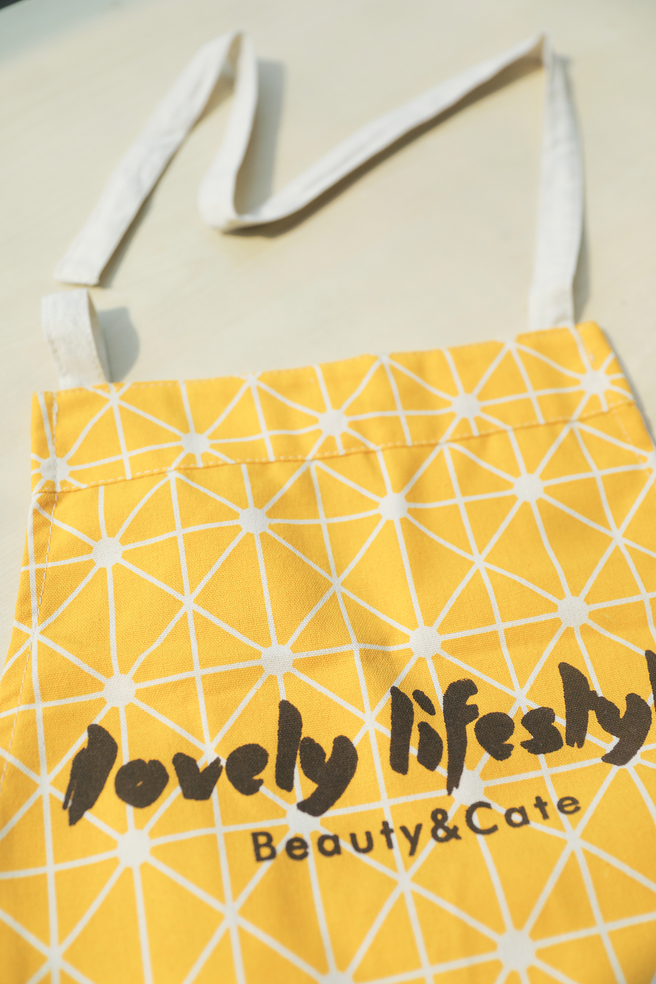 厨娘物语围裙手套设计（图ZOTcwODAzNDQ=） - 生活用品 - 站酷设计师egchain原创素材 - 站酷ZCOOL