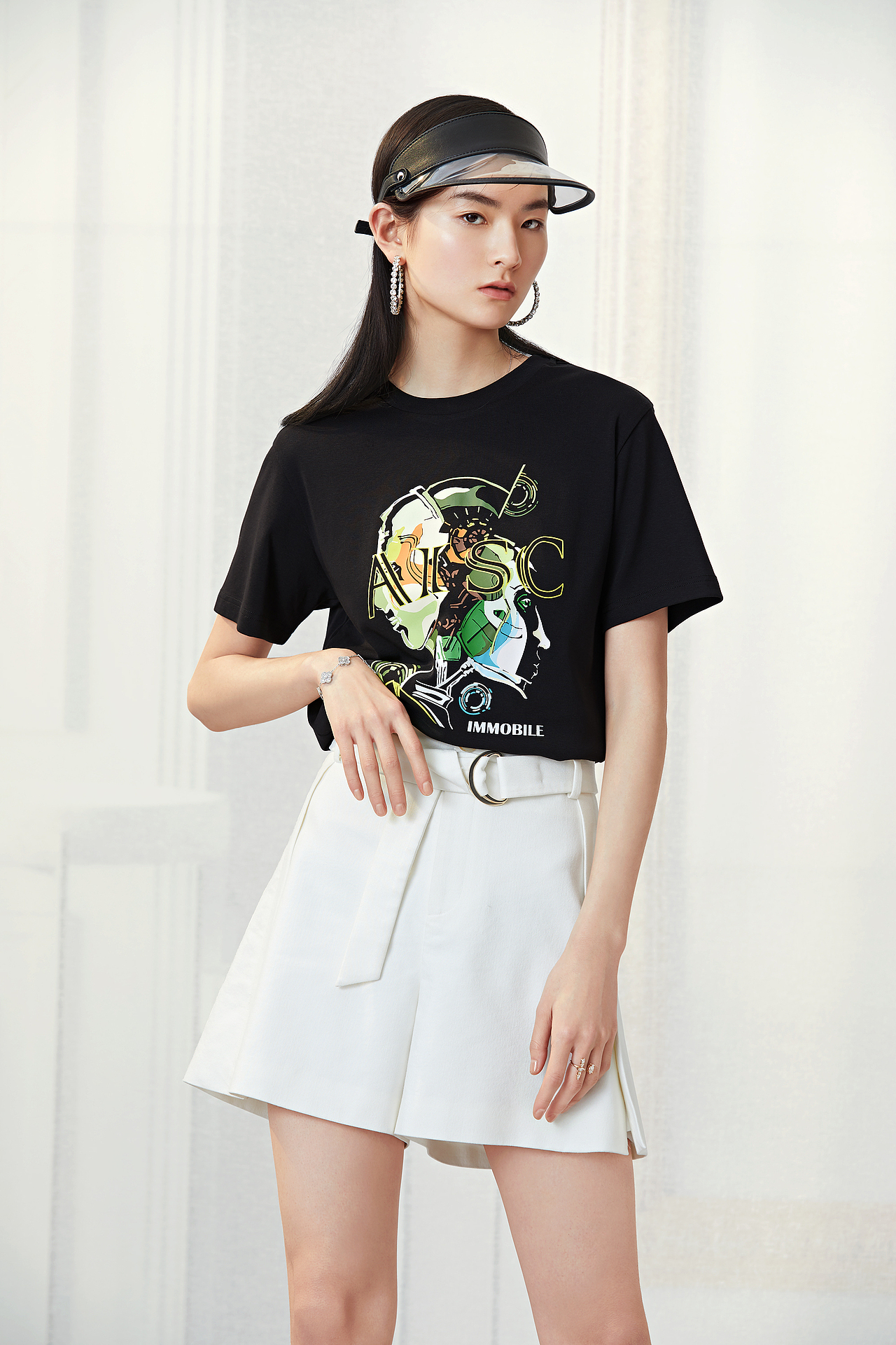 IMM · 19 SUMMER LOOKBOOK（图ZMjI2MzM0Njgw） - 人像摄影 - 站酷设计师欢迎来到沙之家原创素材 - 站酷ZCOOL