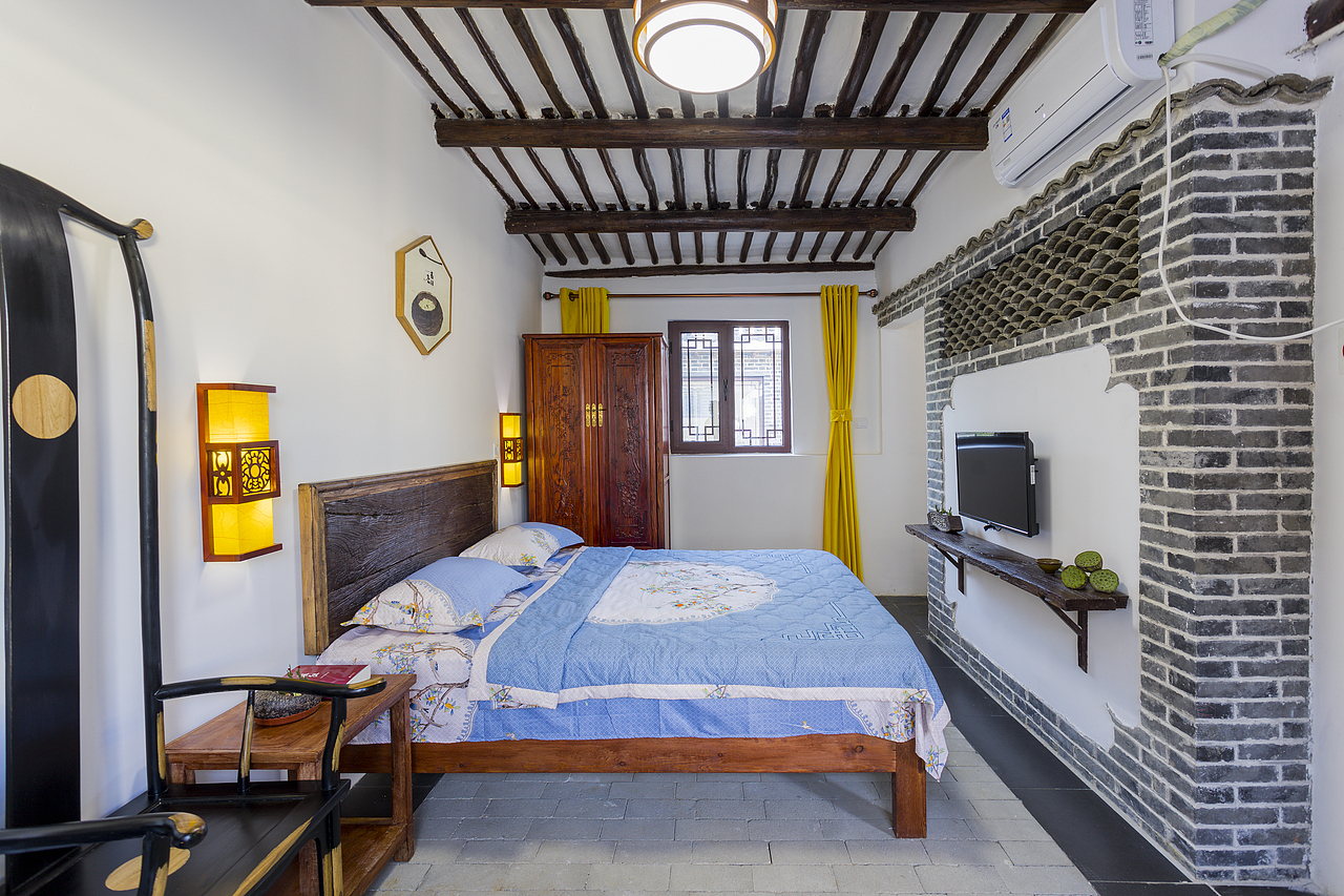 艺术村 唐拉雅秀