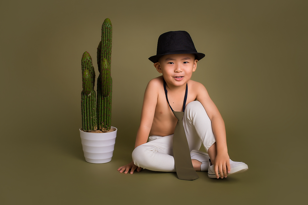 小哥哥（图ZMTI1ODExNzU2） - 人像摄影 - 站酷设计师Z18550241原创素材 - 站酷ZCOOL