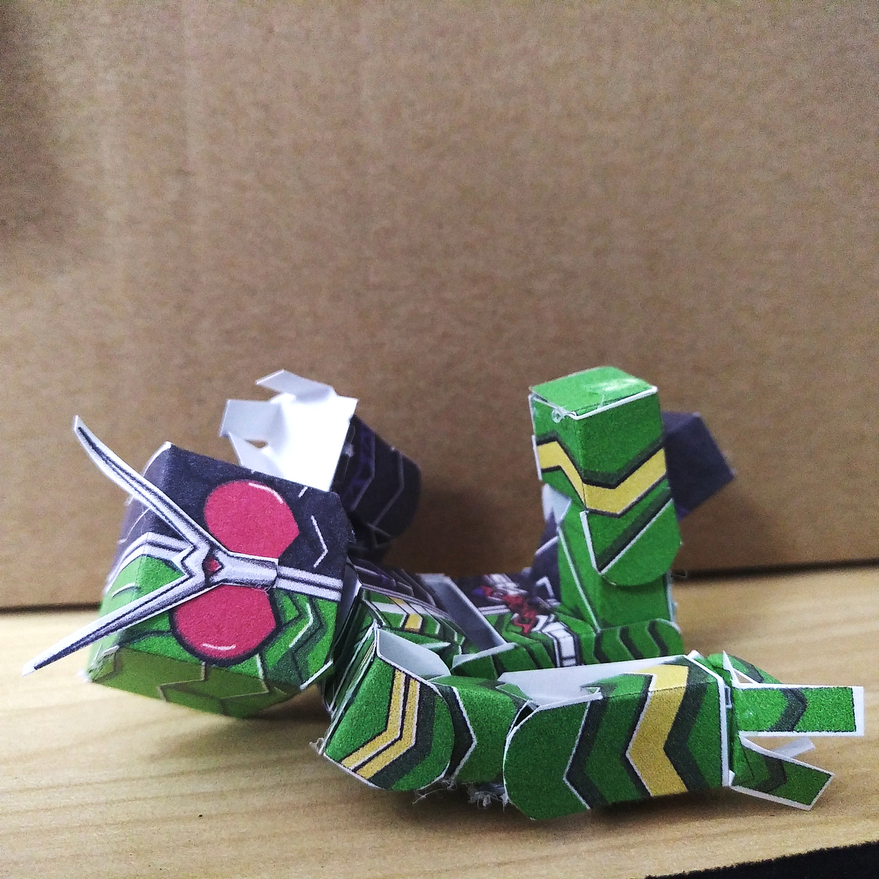 假面骑士w自制可动纸模