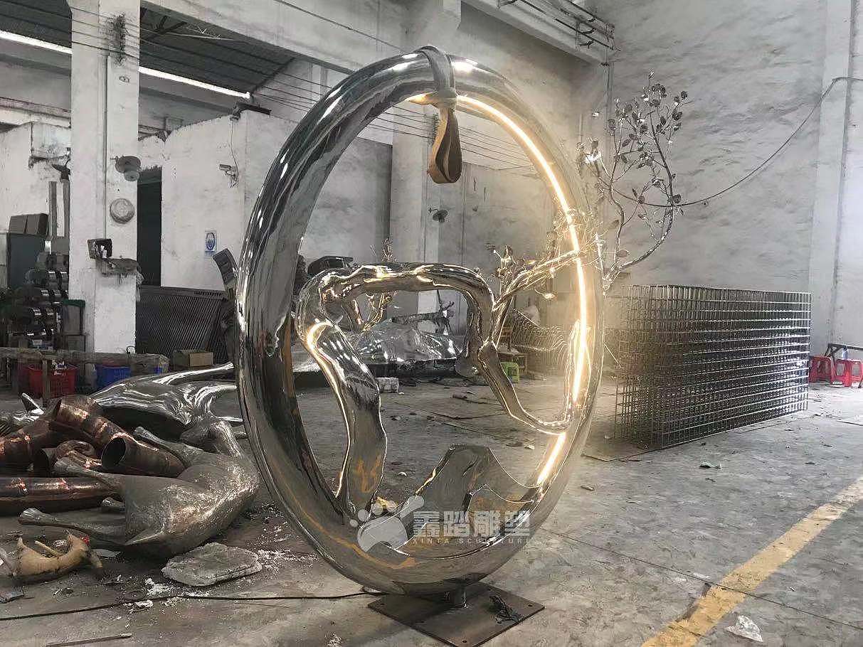 园林景观镜面不锈钢圆环雕塑