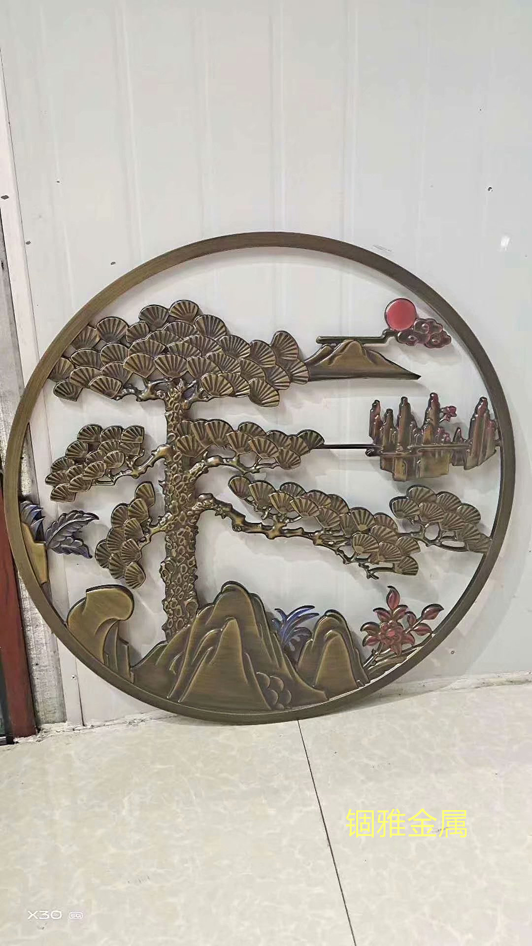 仿古铜铝板雕刻屏风,铝艺雕花圆形屏风隔断装饰风格