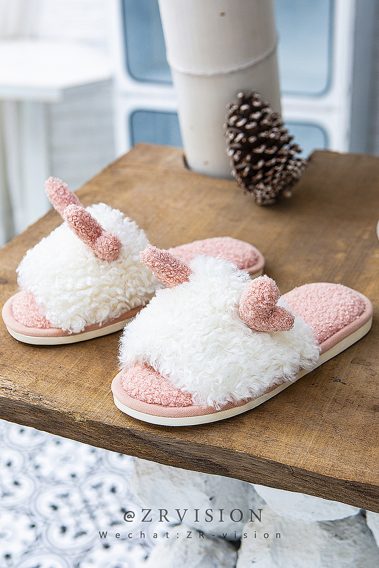 家居棉拖鞋外景基地拍摄ins风格图片拖鞋