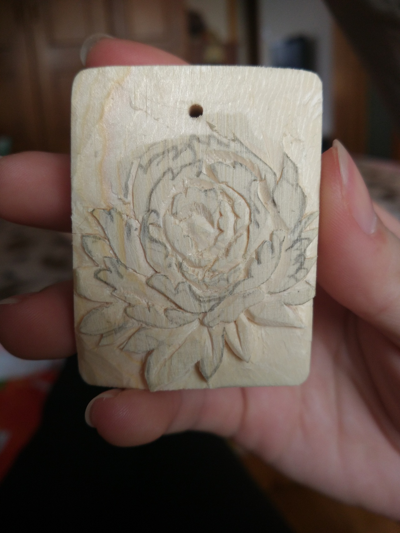 雕刻小牡丹木牌手把件靠一把美工刀能累死我