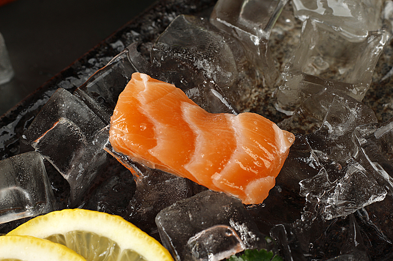 丹麦进口冰鲜三文鱼拍摄丨飞鸟电商