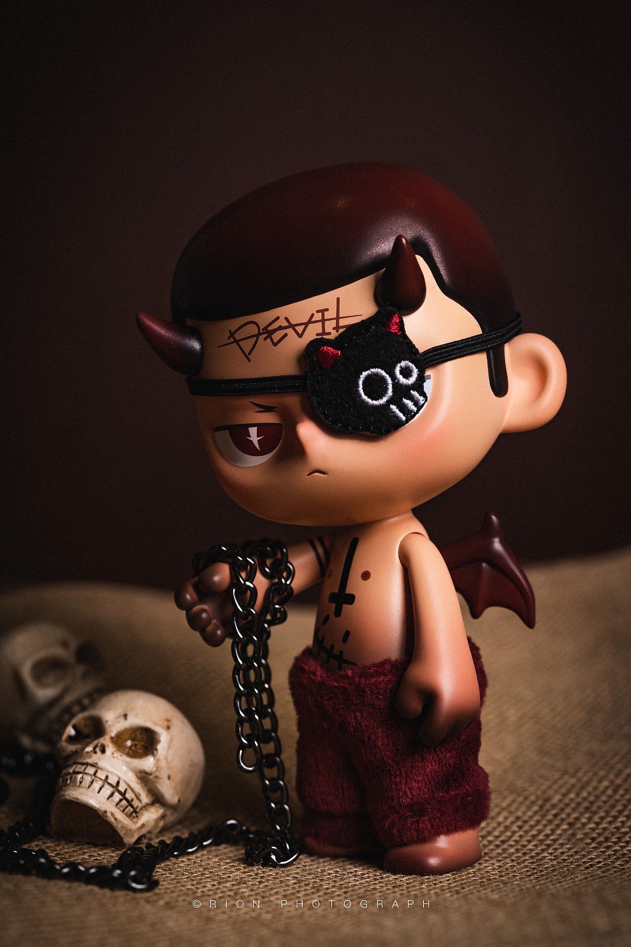 潮玩拍摄丨【Kubo恶魔】（图ZMjk1MTg0NDY4） - 产品摄影 - 站酷设计师摄影师瑞恩Rion原创素材 - 站酷ZCOOL