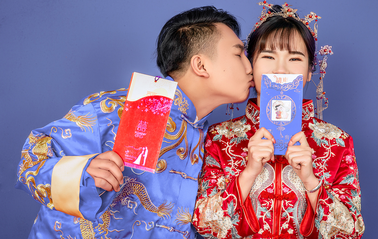 当中国红遇见长春花蓝