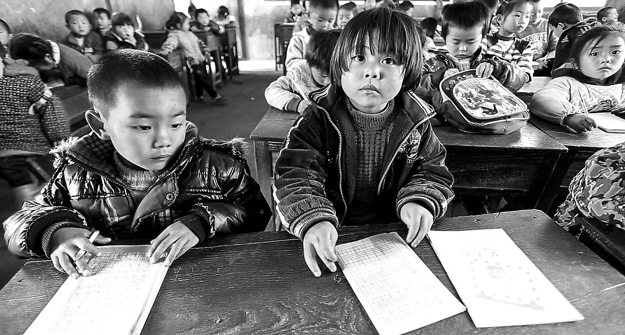生活并不残酷，只是很真实。（图ZNDE1NzA2MjQ=） - 人文/纪实摄影 - 站酷设计师兜兜独立摄影师原创素材 - 站酷ZCOOL